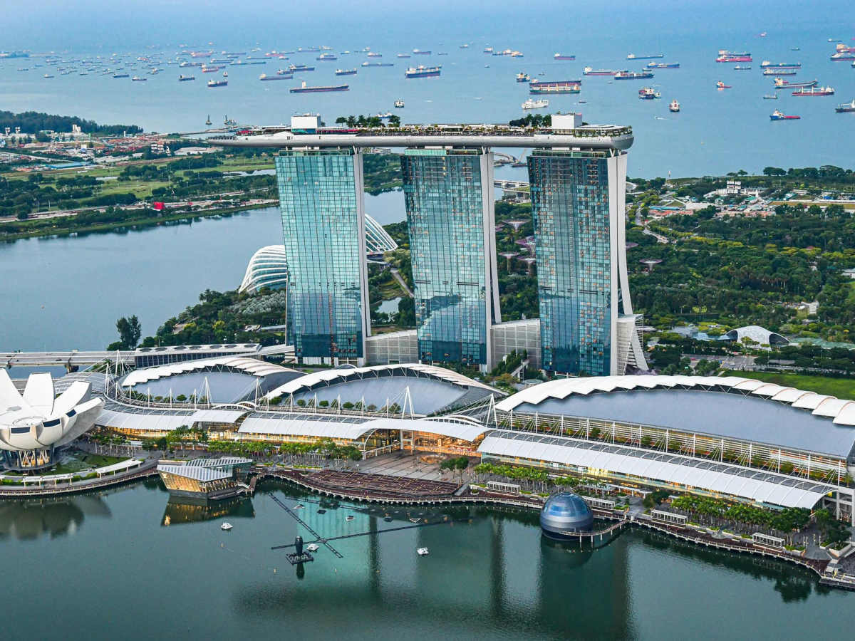 CapitaSpring: Singapore Skycraper